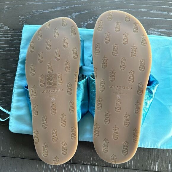 NWOB Aquazzura Twist Leather Metallic Blue Sandals Slides Made in Italy Size 38 - Picture 9 of 12